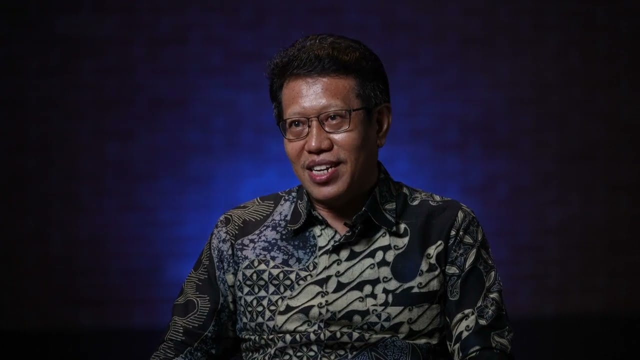 Prof. Dr. Sfenrianto, S.Kom., M.Kom. Profile Video