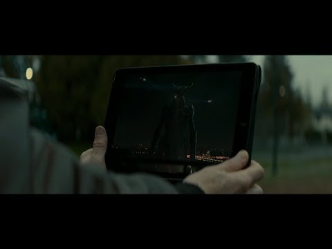 Colossal - Monster dances and clowns around - Scene