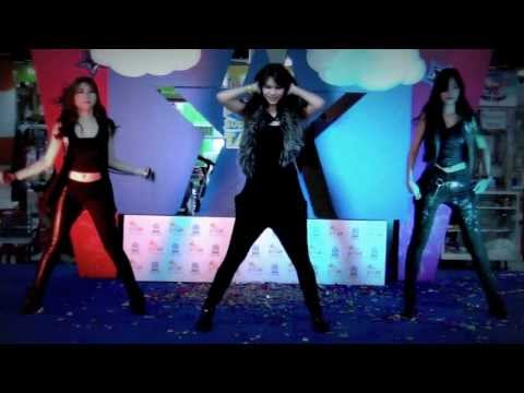 "D-Gracias" cover "Bow Wow Wow + Upgrade U" @ audition "Pantip Superstar Talent 2013"