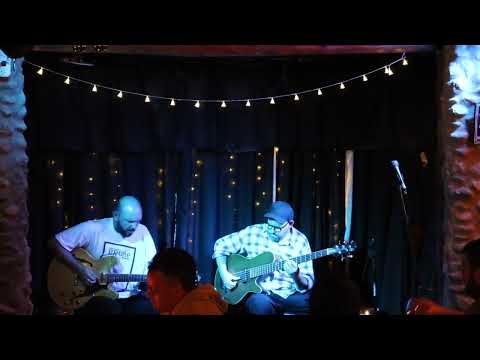 Me voy quedando (Cuchi Leguizamón) - Replicantes en Kamikaze, Los Aromos, Córdoba