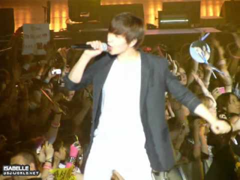 [Fancam] Super Junior 110611 - Super Girl (SM Town Paris)