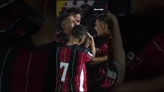 O Botafogo-SP voltou da parada técnica voando e abriu vantagem com TRÊS gols sobre o Fortaleza.