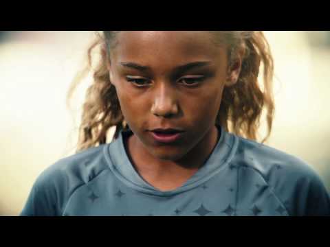 NIKE "DREAM FURTHER" 60s