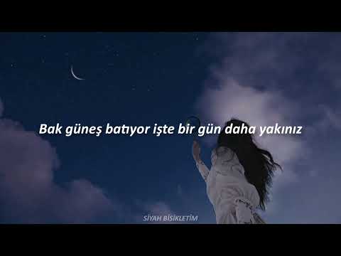 Gökyüzünde | Zakkum (şarkı sözleri)