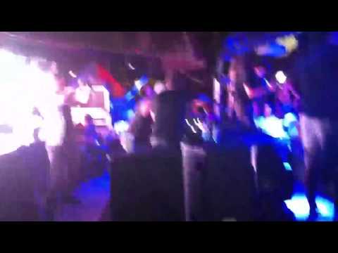 Dimitri Vegas & Like Mike - Delux Summer - Feel so close