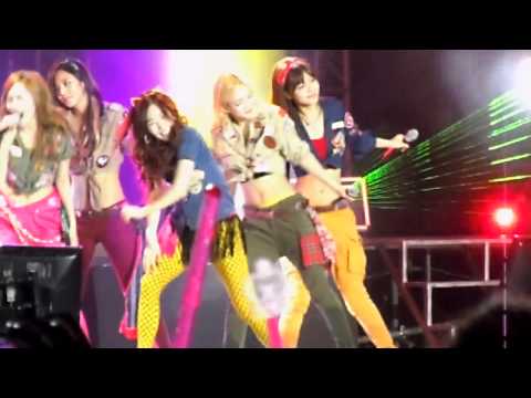 130119 SNSD - Dancing Queen DKFC Manila