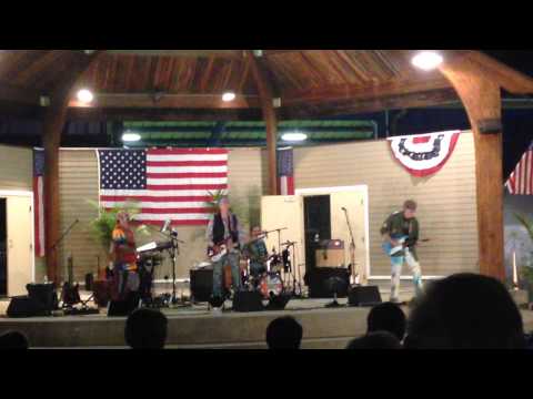 The British Invasion Tribute Band "Carry That Weight" 8.13.15