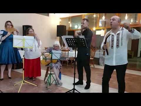 Olandezi indragostiti de muzica populara romaneasca