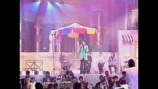 Download lagu Eddy Silitonga - Tangis dan Cinta (Live) mp3