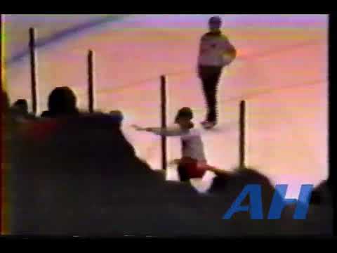 NHL Sep. 16, 1988 Bob Probert,DET v Glen Featherstone,STL (HL) Detroit Red Wings St. Louis Blues