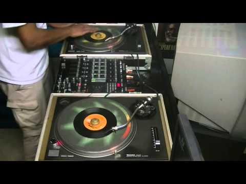 Full A Vibes Riddim 2007 - Selecta Douroots