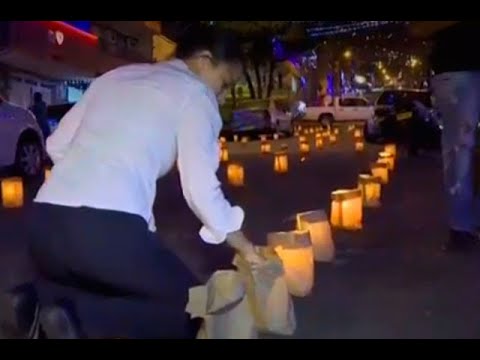 download lagu mp3 mp4 Dia De Las Velitas, download lagu Dia De Las Velitas gratis, unduh video klip Dia De Las Velitas