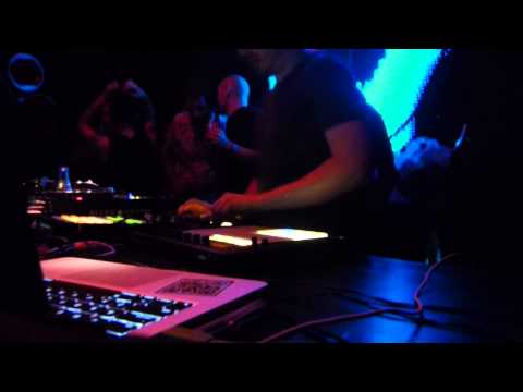 23/05/2014 Mindshake Records, Fer BR live play Carlo Lio - pepito's groove (Fer BR remix) @ Sankeys