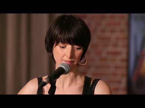 Pauline Croze - La rua madureira (reprise) LA RUA MADUREIRA REPRISE