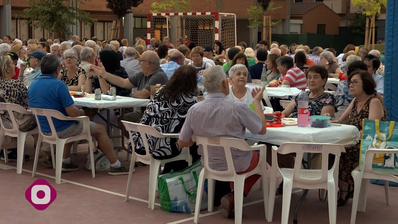 La Agrupación Vecinal Mislata celebró su Cena de Convivencia