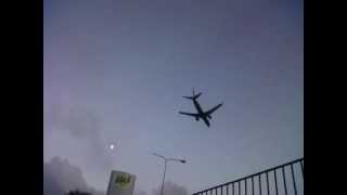 preview picture of video 'Aircraft landing in Vilnius airport (VNO)'