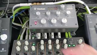 Video thumbnail for Vestax DCR-2500F overview. The new isolator by Vestax. by Nachtraaf DJ