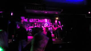 peter & the test tube babies''run like hell''  live at the Witchwood,,01/10/2017.