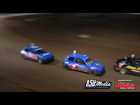 Junior Sedans: Pro1 New Stars Series - A-Main - Maryborough Speedway - 15.05.2021