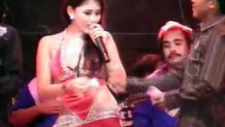 Download lagu Mela Barbie _ Mencari Mangsa.FLV mp3