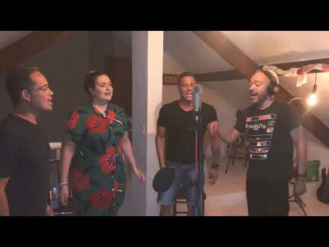 😁🤙🏽A gente se diverte🎉 Gravando as vozes e o côro na música dos Abelhudos 🎉Dia de Paraíso