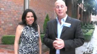 preview picture of video 'Andrea Clemente and Darren LaCroix, World Champion Toastmasters 2001 in Mexico'