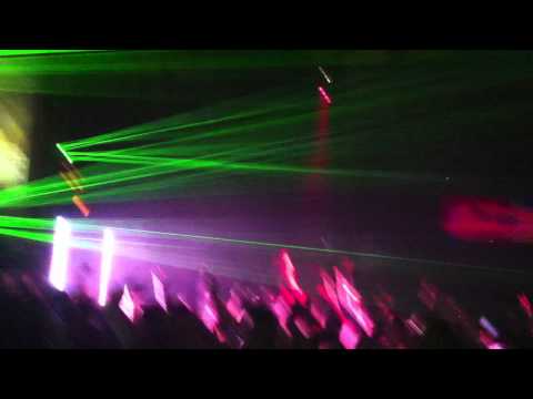 Simon Patterson @ Synklab (Bologna) 05-03-11 - Thump