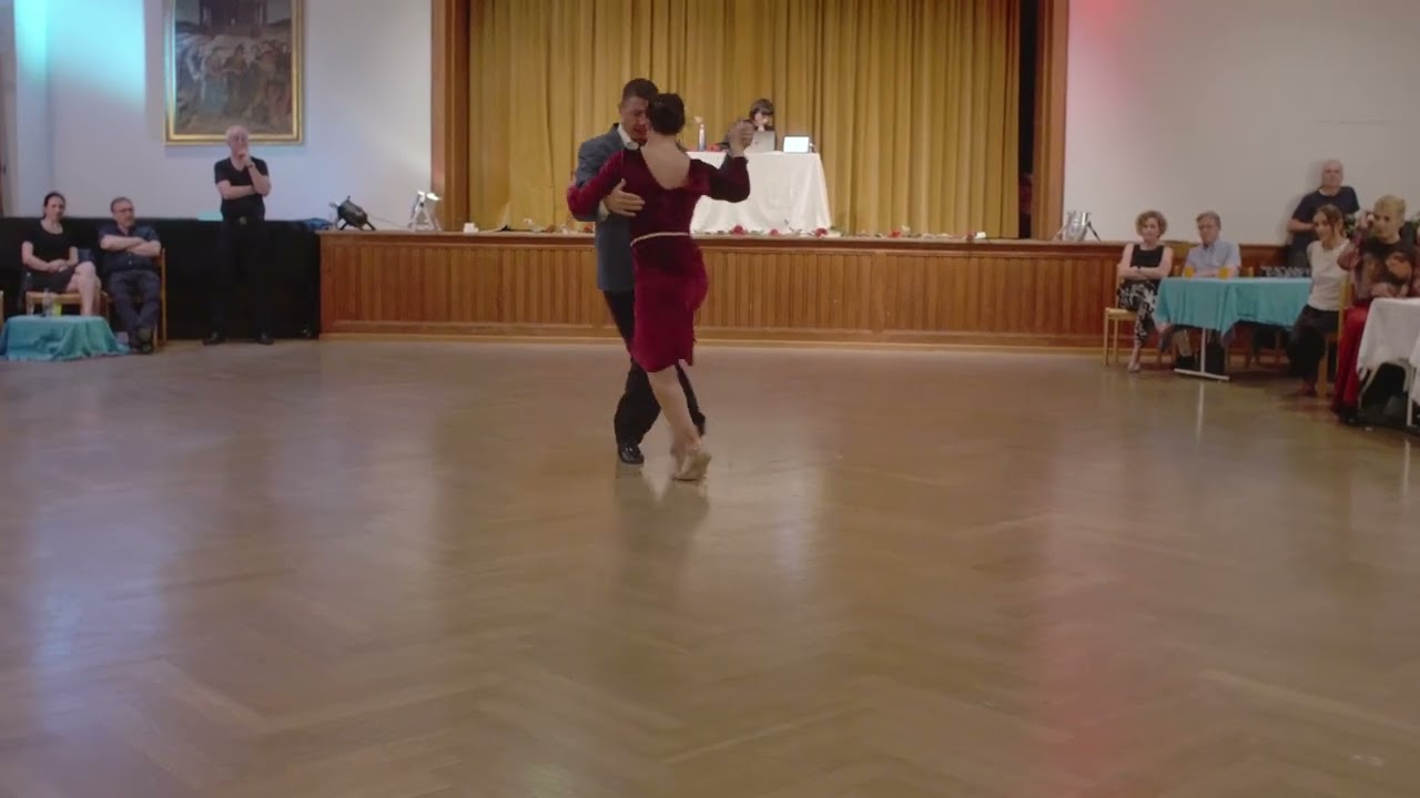 Barbara Carpino y Claudio Forte bailan Francisco Rotundo - El Viejo Vals