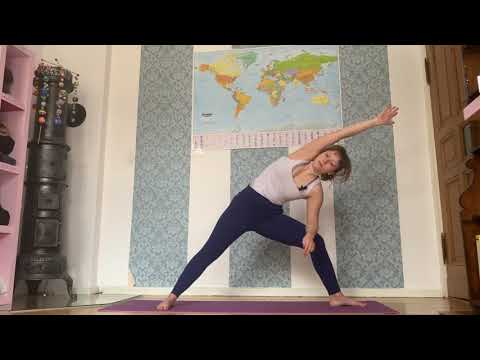 Yoga für das Sakralchakra: Hingabe und Fließen wie Wasser