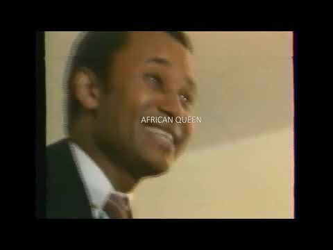 Riad Chaloub et Camayenne Sofa - Mouminatou