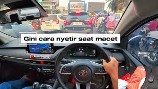Download lagu IT'S SUPER GRIDLOCKED ‼️ Here's how to drive an automatic car in heavy stop-and-go traffic mp3