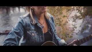 The River&#39;s Lament - Laurelyn Dossett