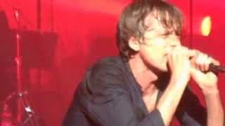 Suede clip new song 2014: 'I Don't Know How To Reach You.'
