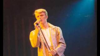 David Bowie. 12.Band Intro and Five Years. (Cologne 1978).wmv