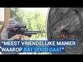 Boyd jaagt op ratten met een luchtdrukgeweer