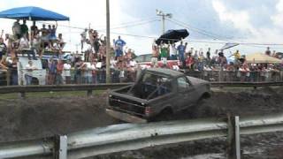 preview picture of video 'Bithlo, FL Mud Bogs 2008 2 Jumping Bronco'