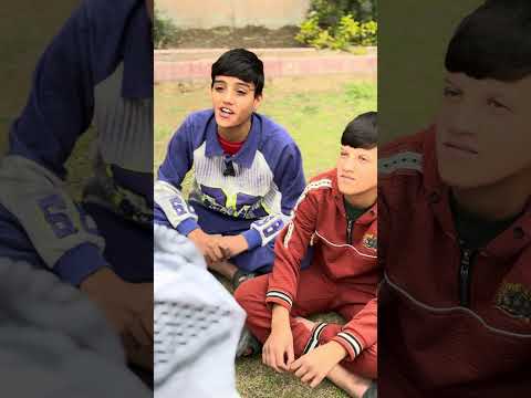 الجد يسل احفاده