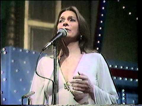 JUDY COLLINS - "Marieke" By Jacques Brel - 1976 With Boston Pops Orchestra