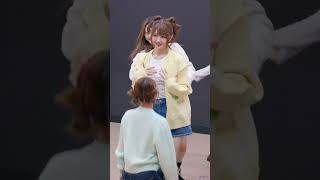 251209 HITGS(힛지스) - HAPPY 서희9 HITGS(힛지스) - HAPPY 서희 8K 직캠 fancam @아이돌스토어 팬싸인회