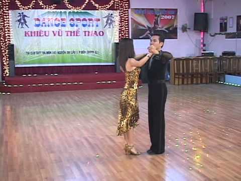 Vũ điệu  tango 19 ngap ngung vs quang Luc & Bao  Binh-)