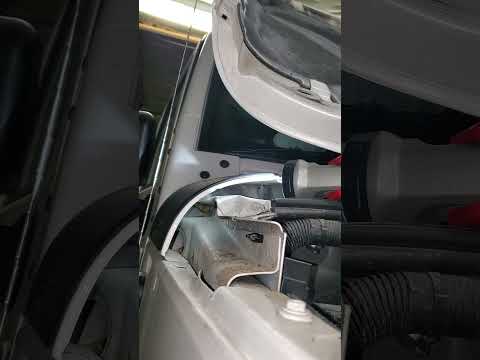 Jeep Wrangler Jk auxiliary power wire run through firewall. "Tip and Trick"
