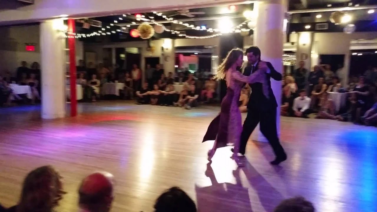 Argentine tango: Leah Barsky &  Cristian Correa - Bajo un Cielo de Estrellas