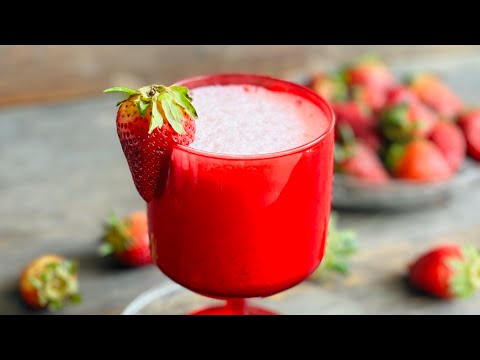 Creamy  strawberry 🍓 shake/ cook with zobia