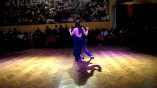 Paula Tejeda & Lucas Carrizo en Canning-Parakultural