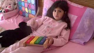 Bella singing in 3 languages