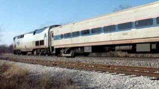 preview picture of video 'Amtrak 381 & 382 in Quincy, IL - 11/22/09'