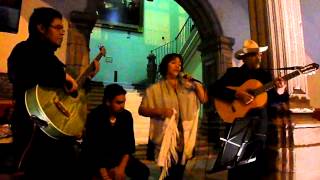 Luna y Agua canta al poeta Hugo Gutiérrez Vega