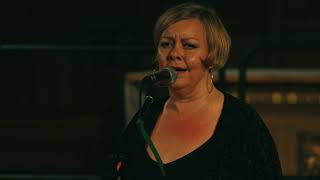 The Bevvy Sisters LIVE 2017 1000 miles-David Donnelly