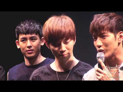 [FANCAM] 130530 JUNHO Sinchon Fansign - highlights