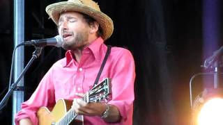 Wilco &quot;It&#39;s Just That Simple&quot; - Jeff Tweedy&#39;s solo set at Solid Sound Festival